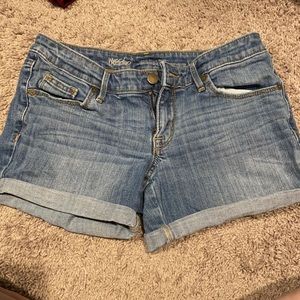 Mid rise denim shorts